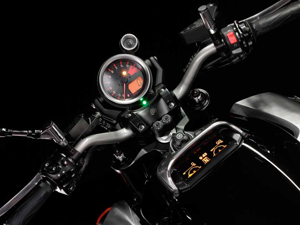 yamaha_263657_2013_yam_vmax_eu_mbl2_det_011