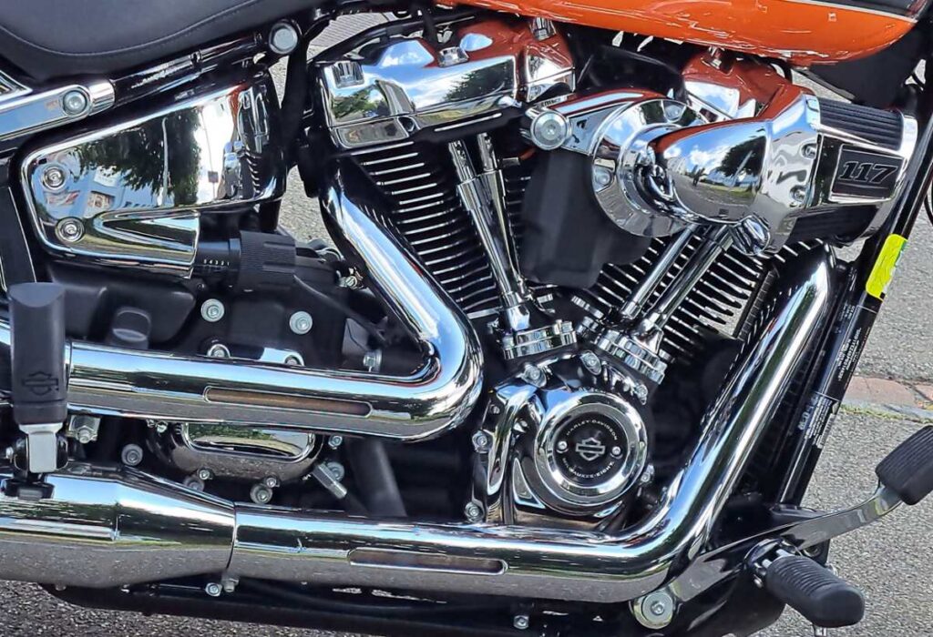 Test der Harley-Davidson Breakout 2023